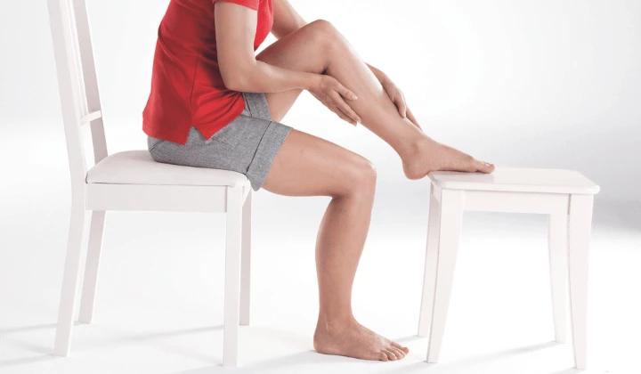 Venengesundheit im Sommer – Tipps gegen schwere, müde & geschwollene Beine Venengesundheit im Sommer – Tipps gegen schwere, müde & geschwollene Beine